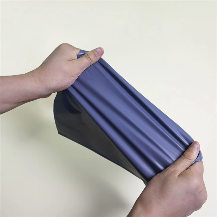 Waterproof and tear-resistant gray mailer