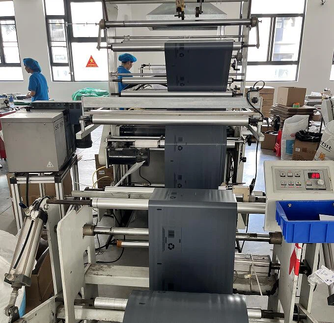 Gray Mailing Bag Film Blowing and Bag Making Gray Mailing Bag Film Blowing and Bag Making